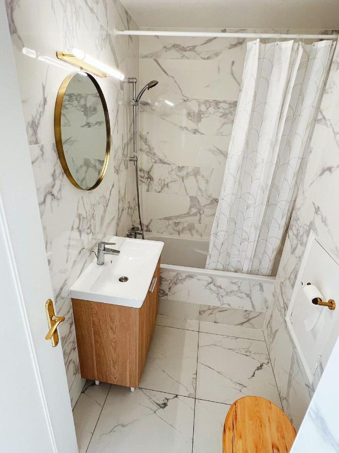 Apartment Near Subway And Supermarket Paris Luaran gambar
